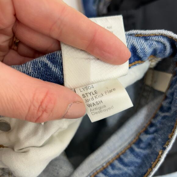 $128 Reformation Button Fly Jord Kick Flare Denim Jeans in Antigua Destroyed 31 - Picture 9 of 10